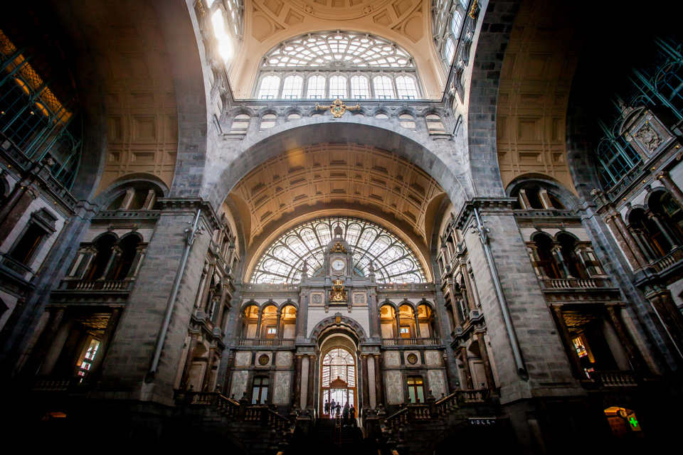 Bahnhof Antwerpen-Centraal