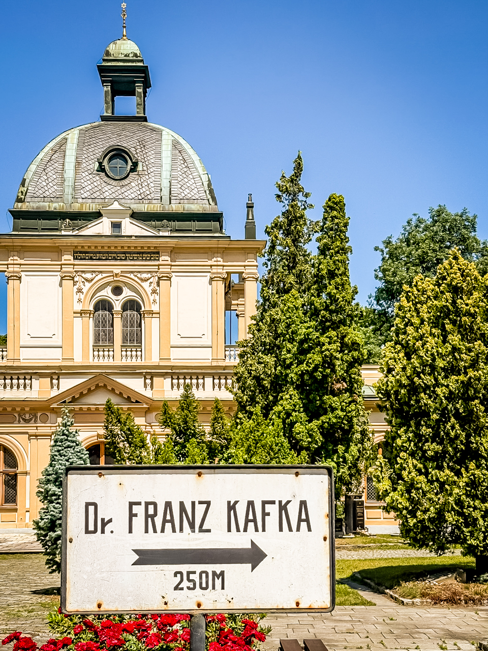 PRAG IMG
