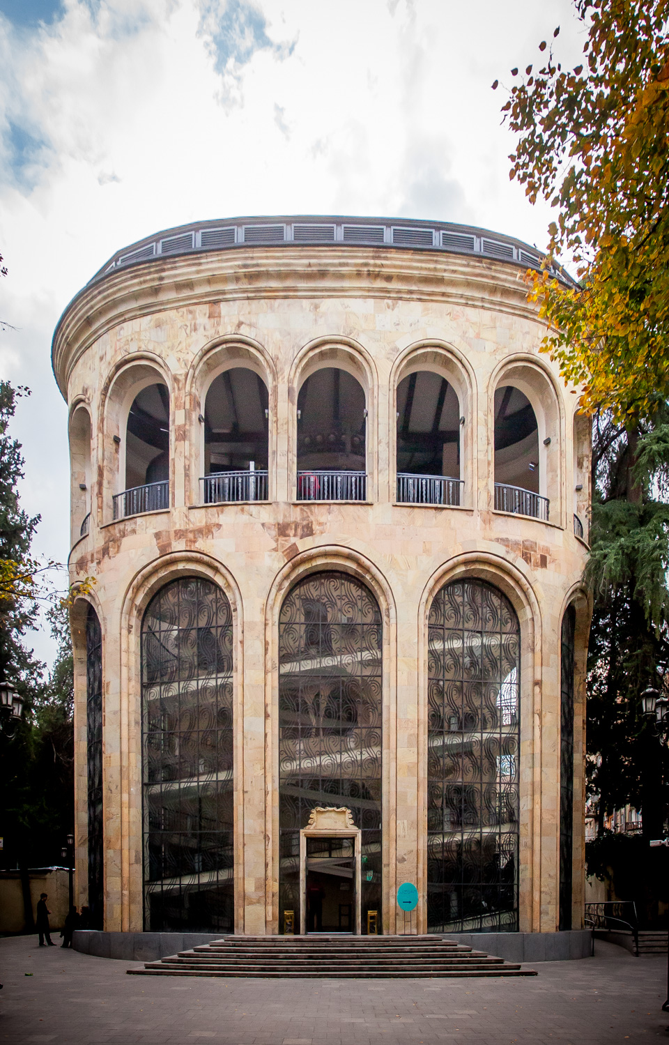TIFLIS IMG